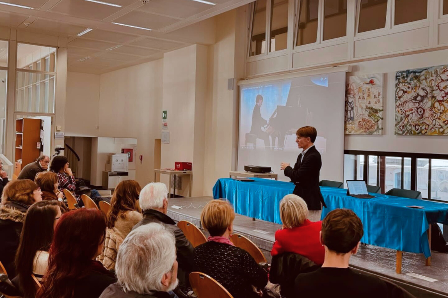 Gallery_Forlenza-pianista